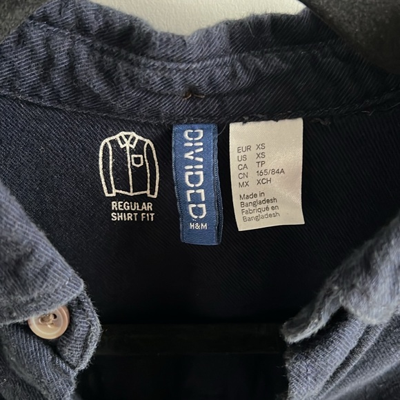 Casual button down shirt - Picture 2 of 3